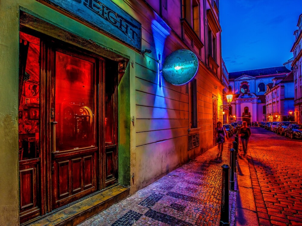 Blue Light Bar In Europe