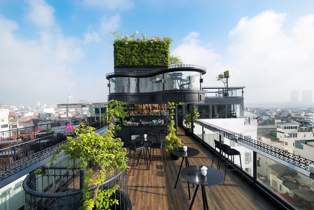 Rooftop bars Hanoi the Diamond Sky Bar