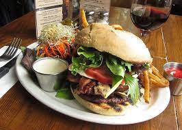 Chez Lucien Hamburger in Ottawa