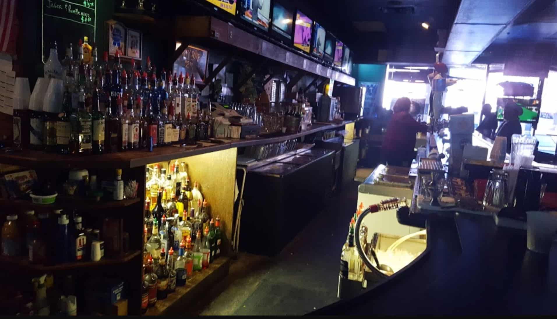 Howie's Sports Page Bar