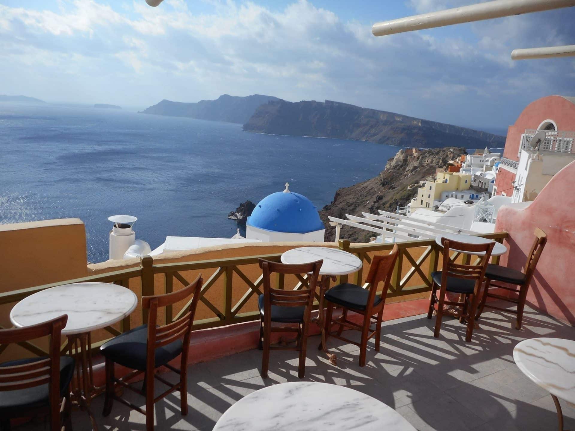 best coffee shops in Santorini greece