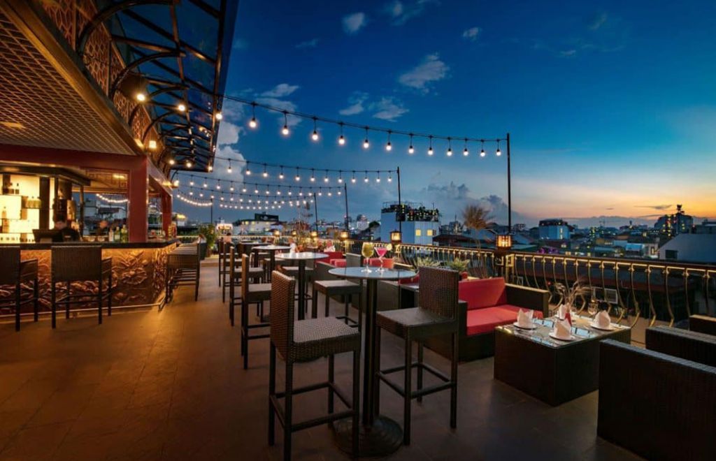 MK Rooftop Bar & Restaurant