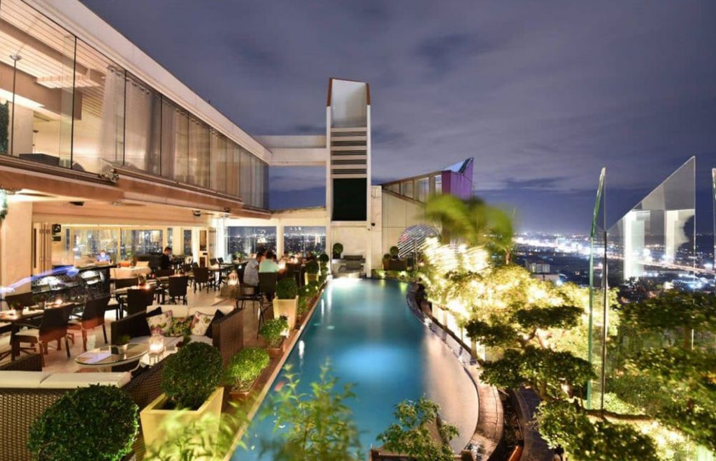 Vivere Hotel's iconic rooftop bar