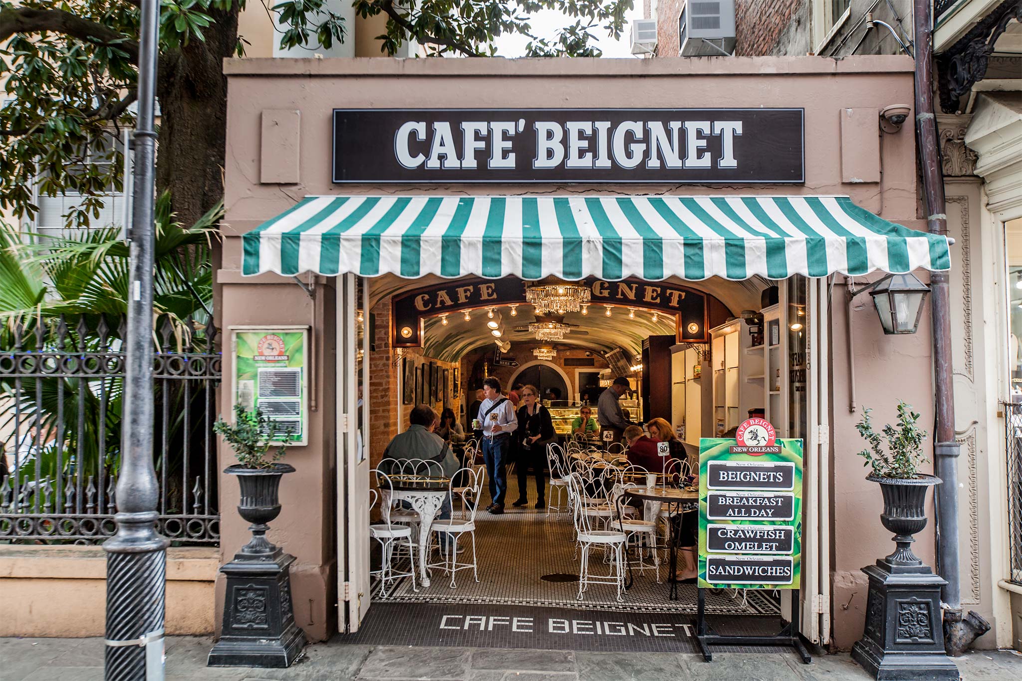 Cafe Beignet