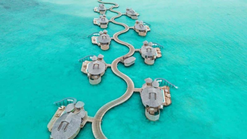 overwater maldives resorts