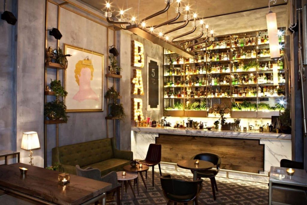 the best bars in Asia