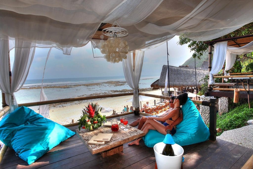 beach bars in Bali