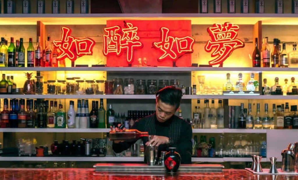 the best bars in Asia