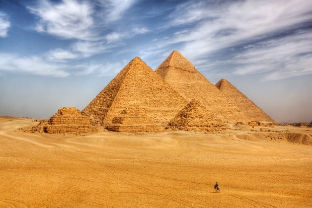 7 Incredible Facts About The Pyramids Of Giza