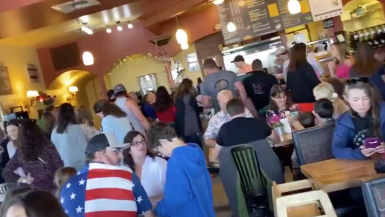 Packed American Restaurants Reopening