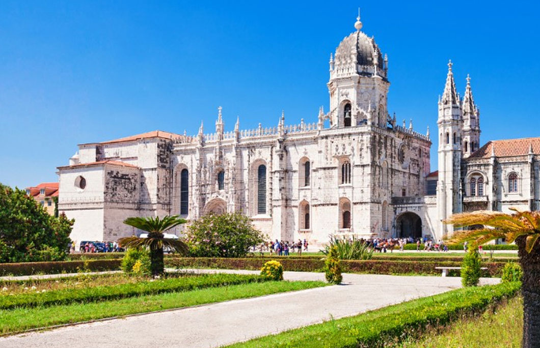 Famous monuments Portugal