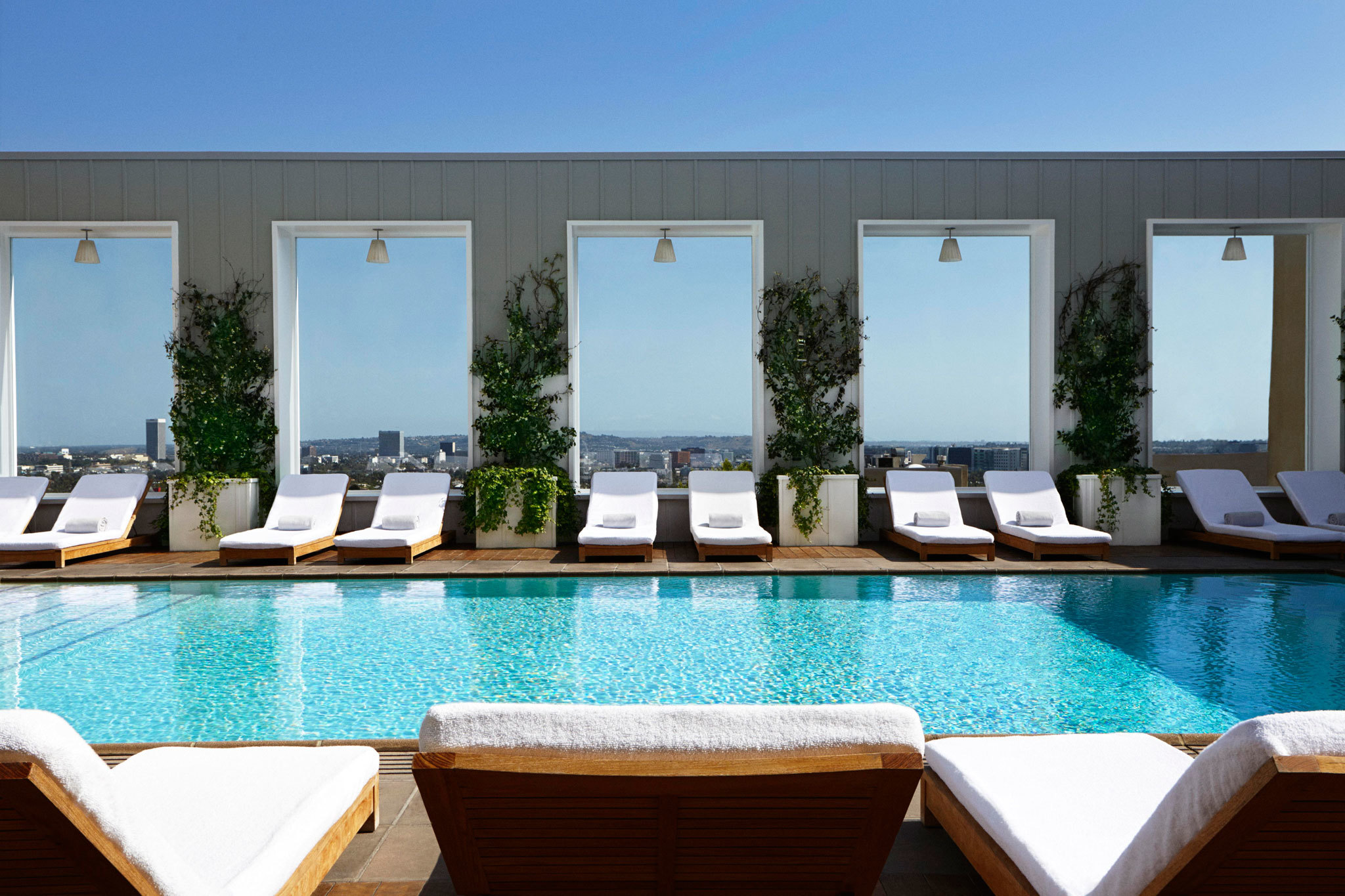 best rooftop bars in Los Angeles skybar