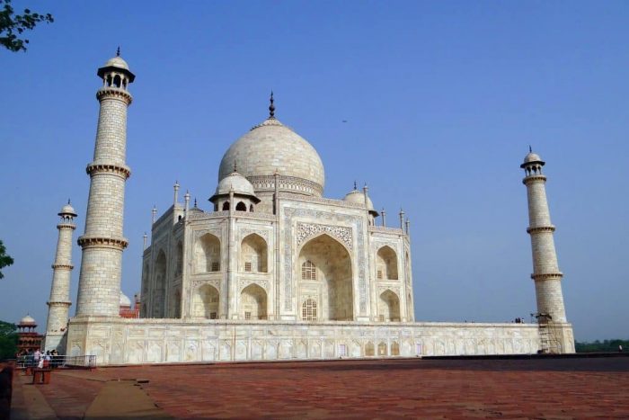 intersting facts about the taj mahal