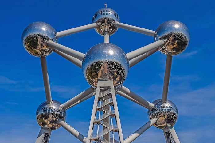 interesting facts about atomium brussels